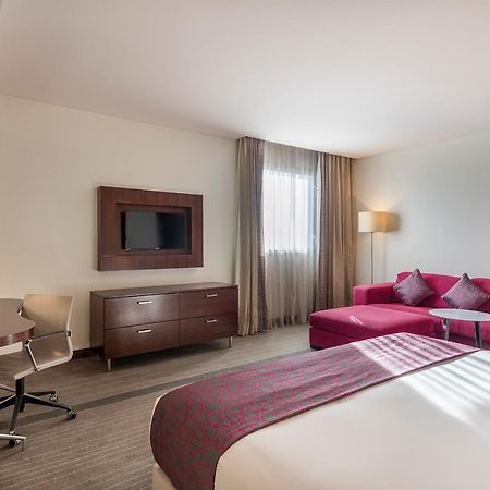 Holiday Inn Muscat Alseeb By Ihg Exterior photo