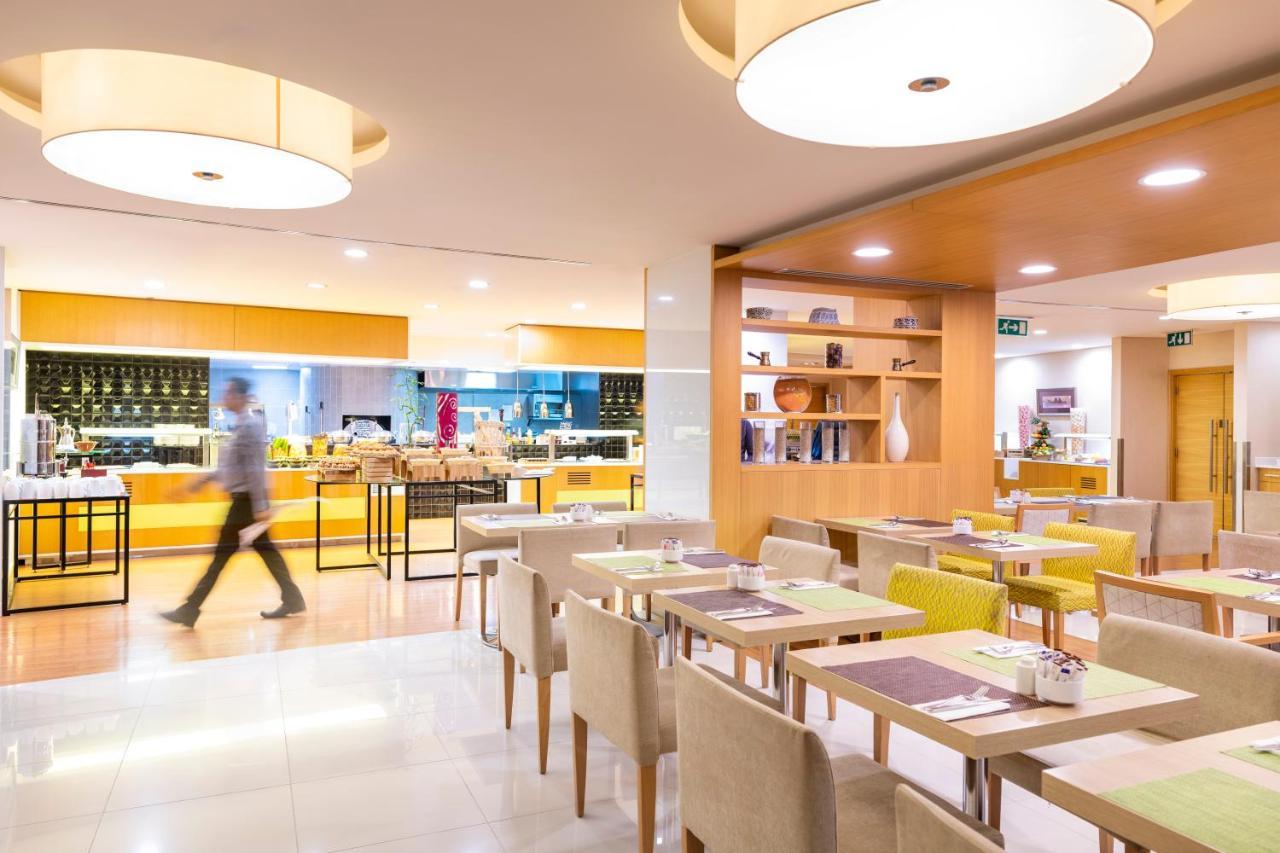 Holiday Inn Muscat Alseeb By Ihg Exterior photo