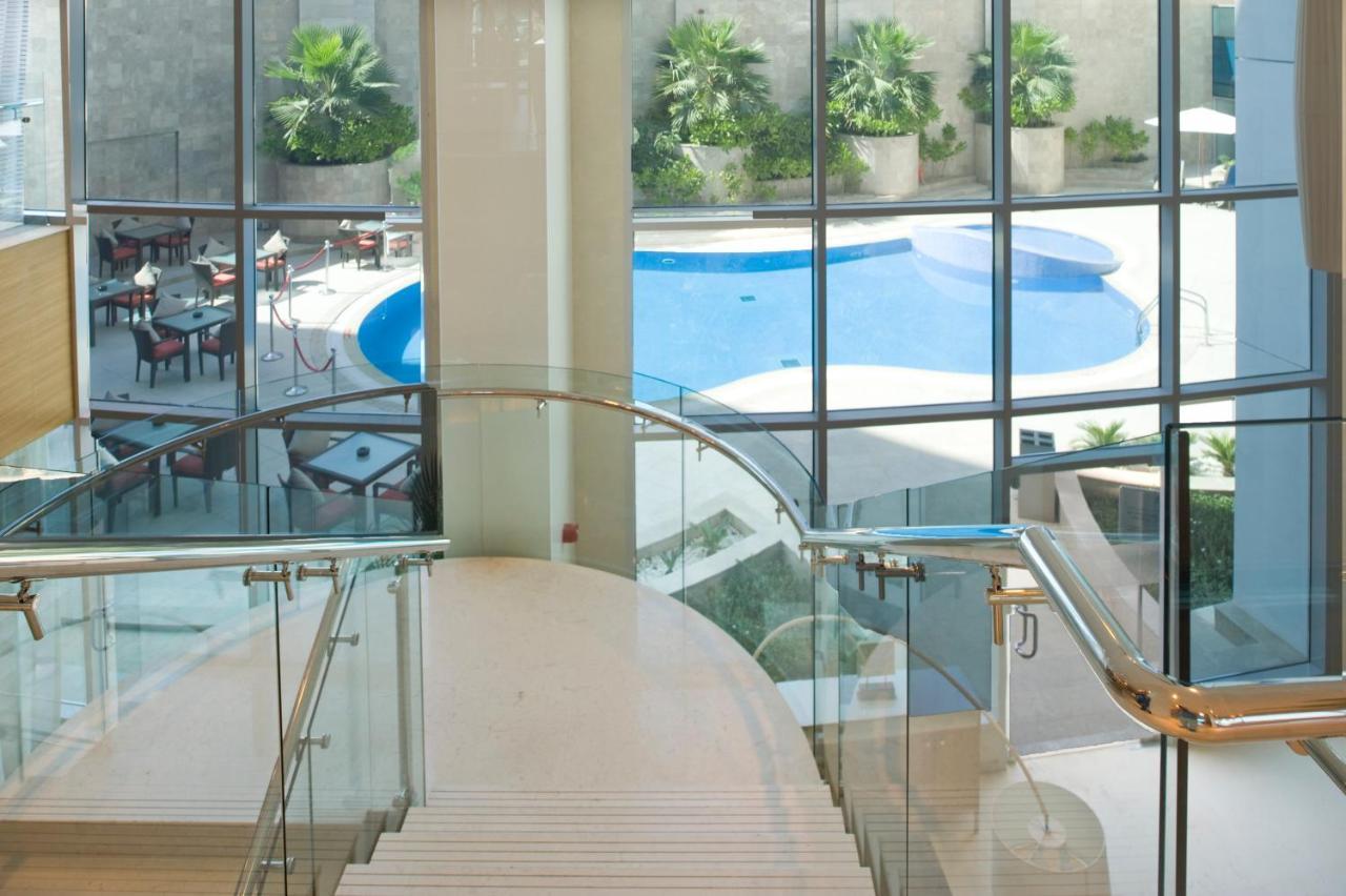 Holiday Inn Muscat Alseeb By Ihg Exterior photo