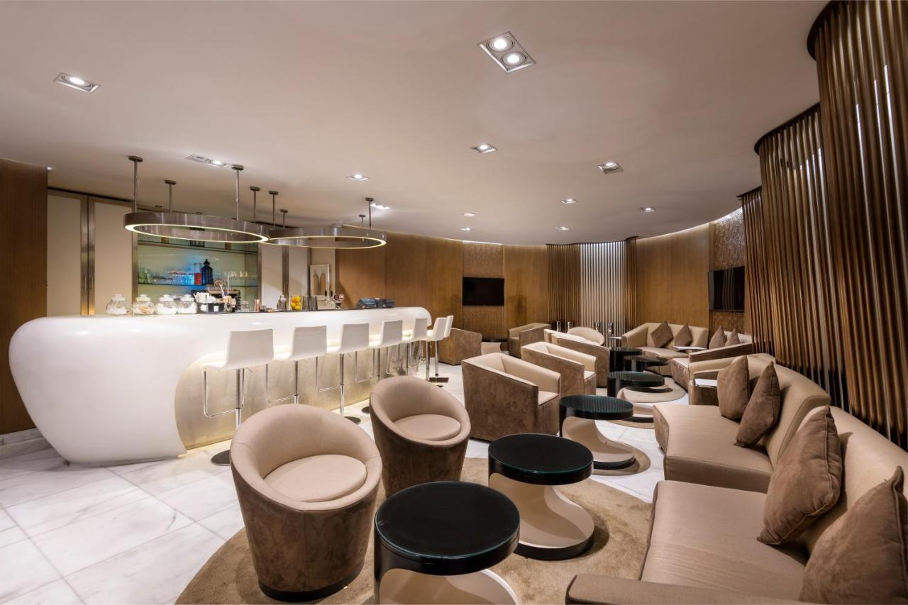 Holiday Inn Muscat Alseeb By Ihg Exterior photo
