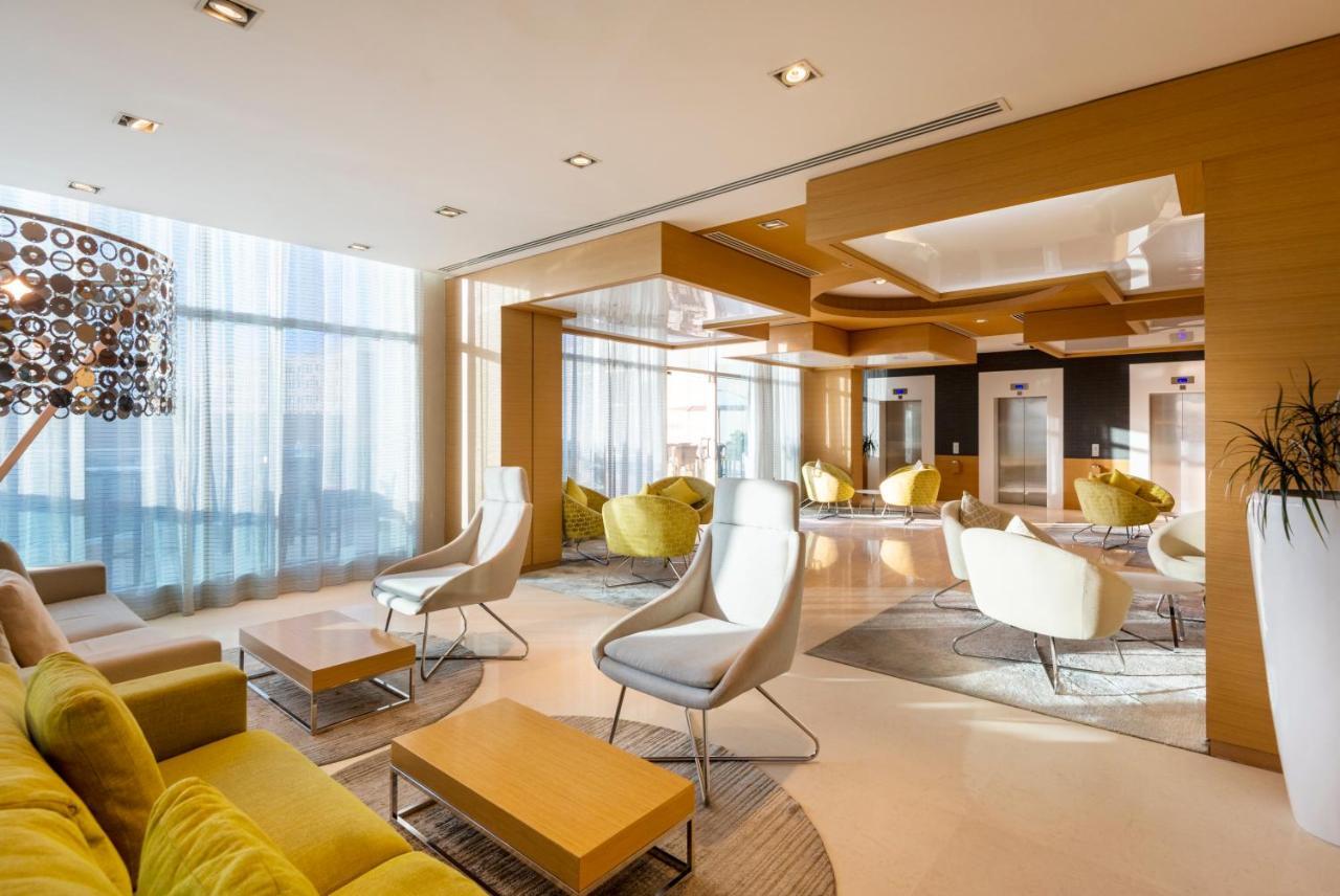 Holiday Inn Muscat Alseeb By Ihg Exterior photo