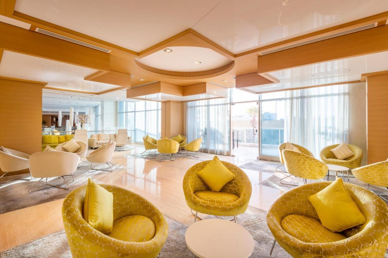Holiday Inn Muscat Alseeb By Ihg Exterior photo